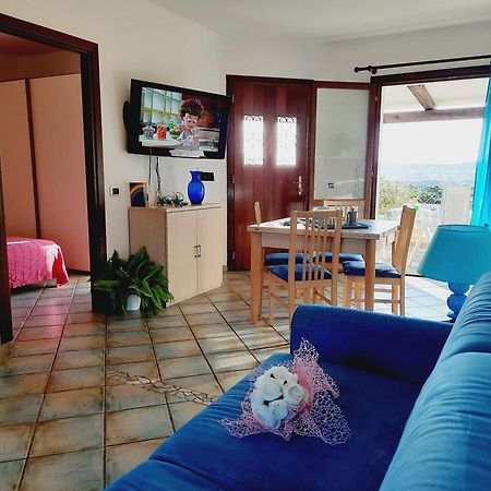 Villetta Degli Alisei Santa Teresa Gallura Bagian luar foto